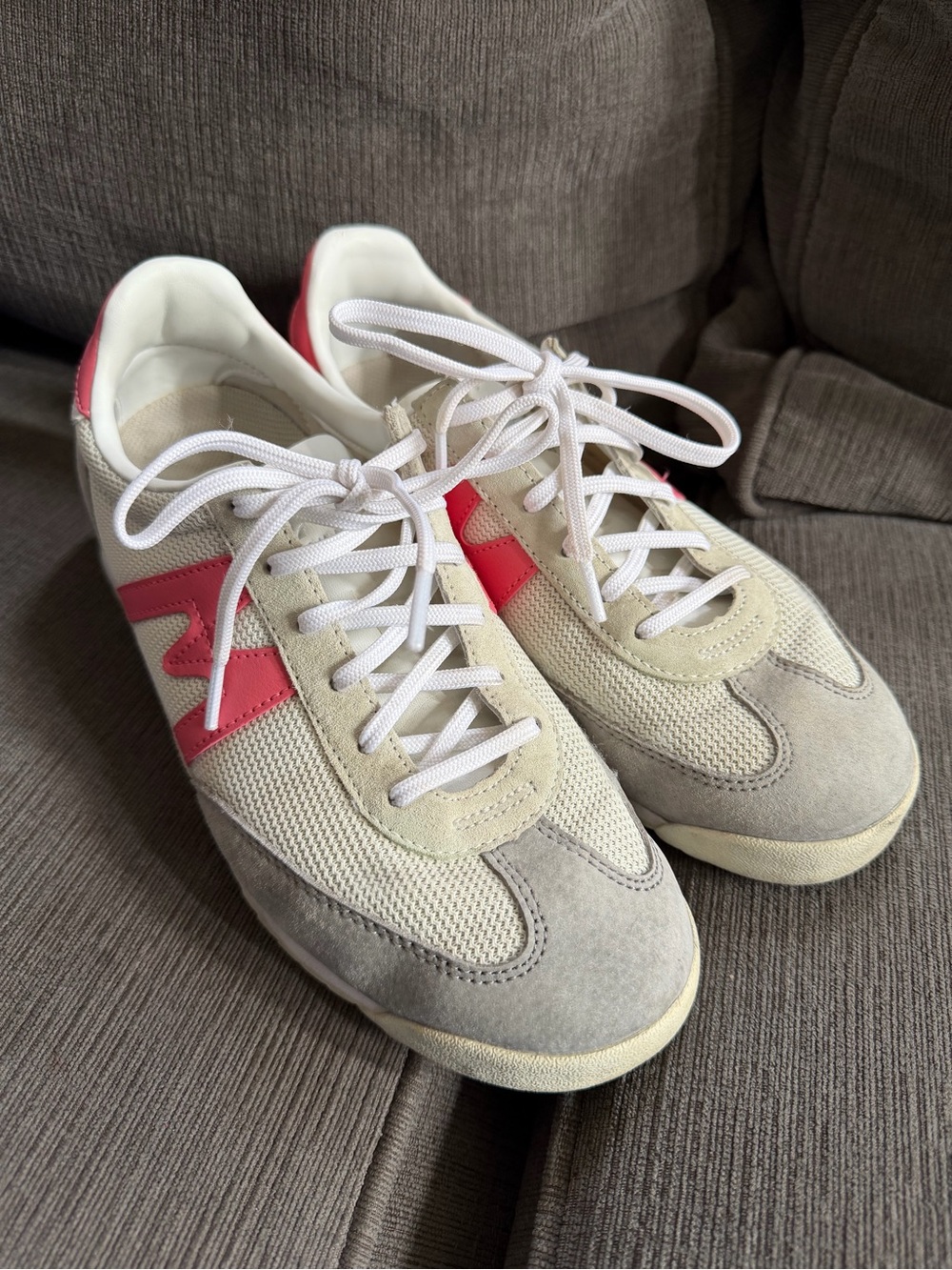 Karhu Neutral & Pink Retro Mesh Suede Sneakers size 8 women’s guc